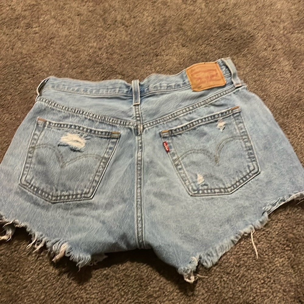 levi’s 501 women’s shorts distressed - Picture 1 of 4